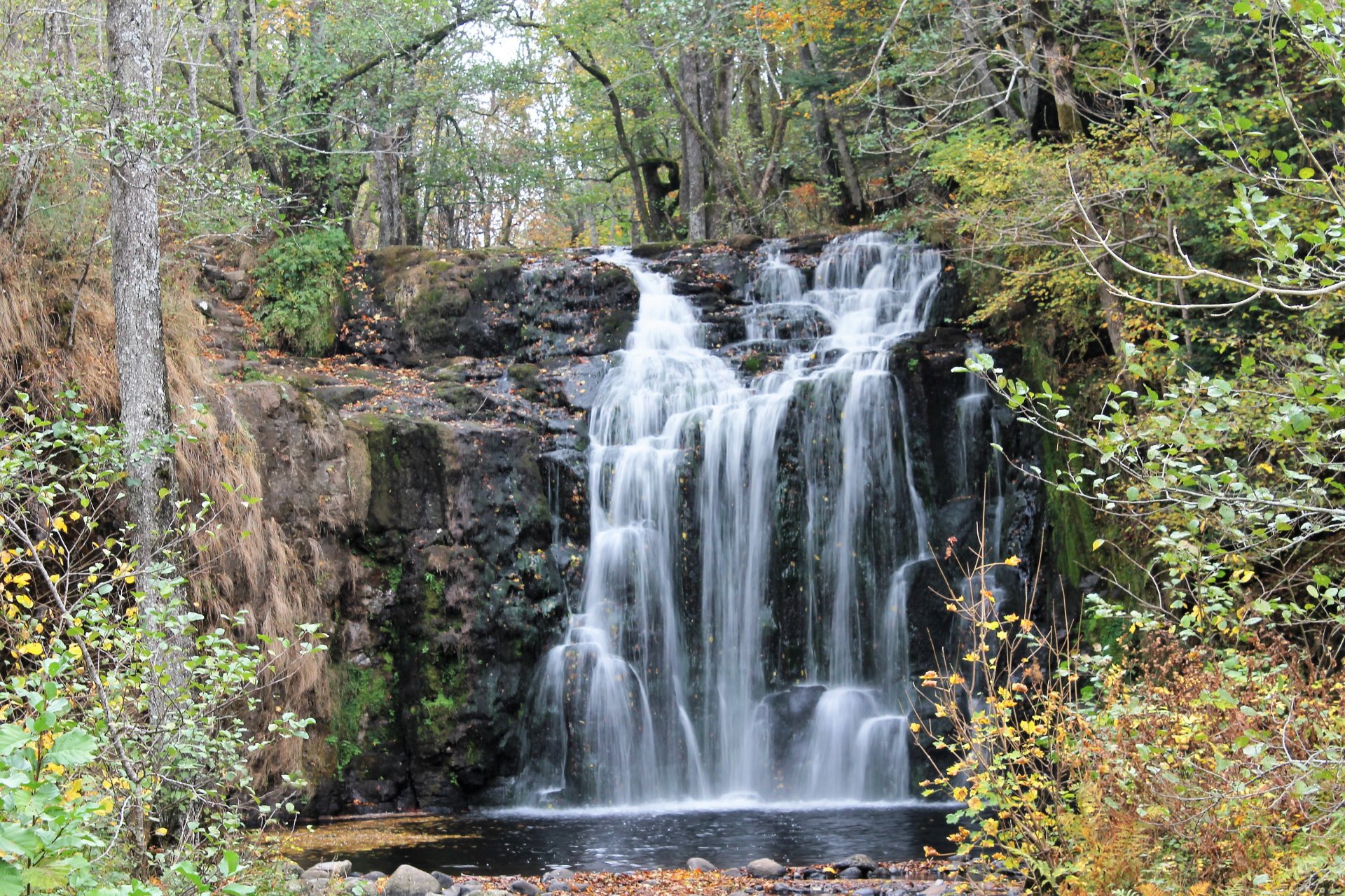 Fonds d'cran Nature Cascades - Chutes cascade du bois de chaux (puy de dme)