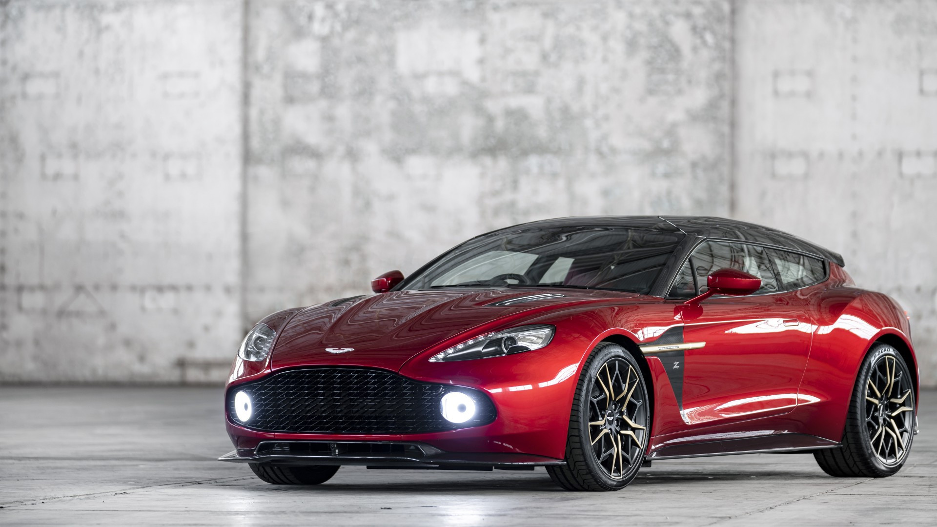 Fonds d'cran Voitures Aston Martin 