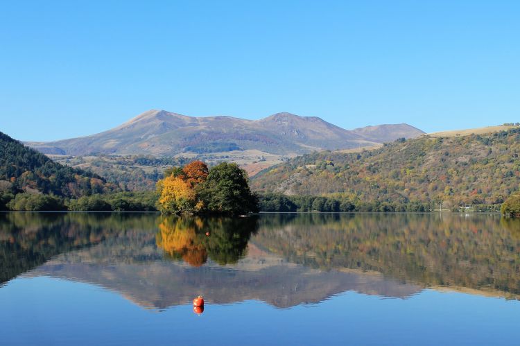 Fonds d'cran Nature Lacs - Etangs lac chambon