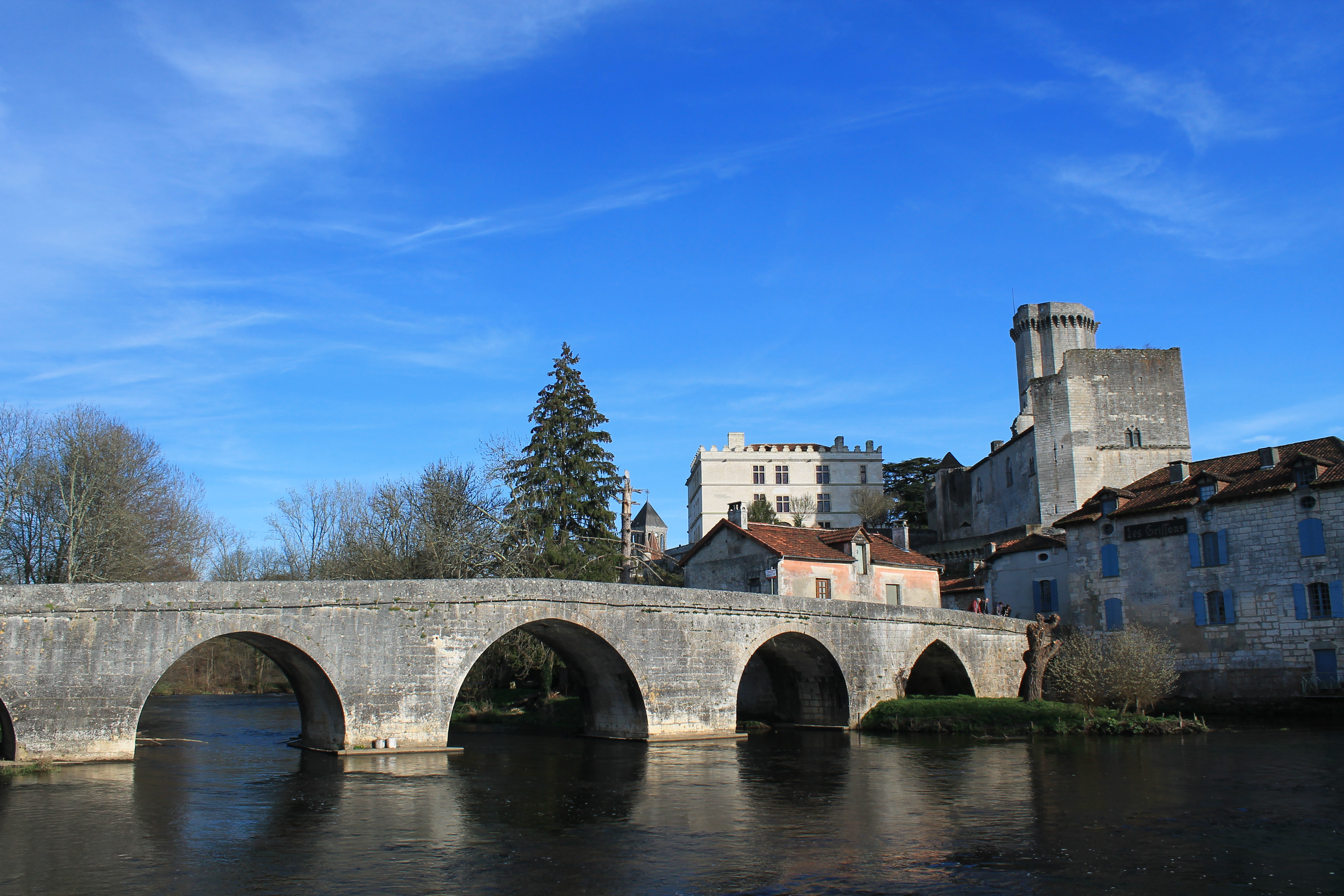 Fonds d'cran Constructions et architecture Chteaux - Palais chteau de Bourdeilles