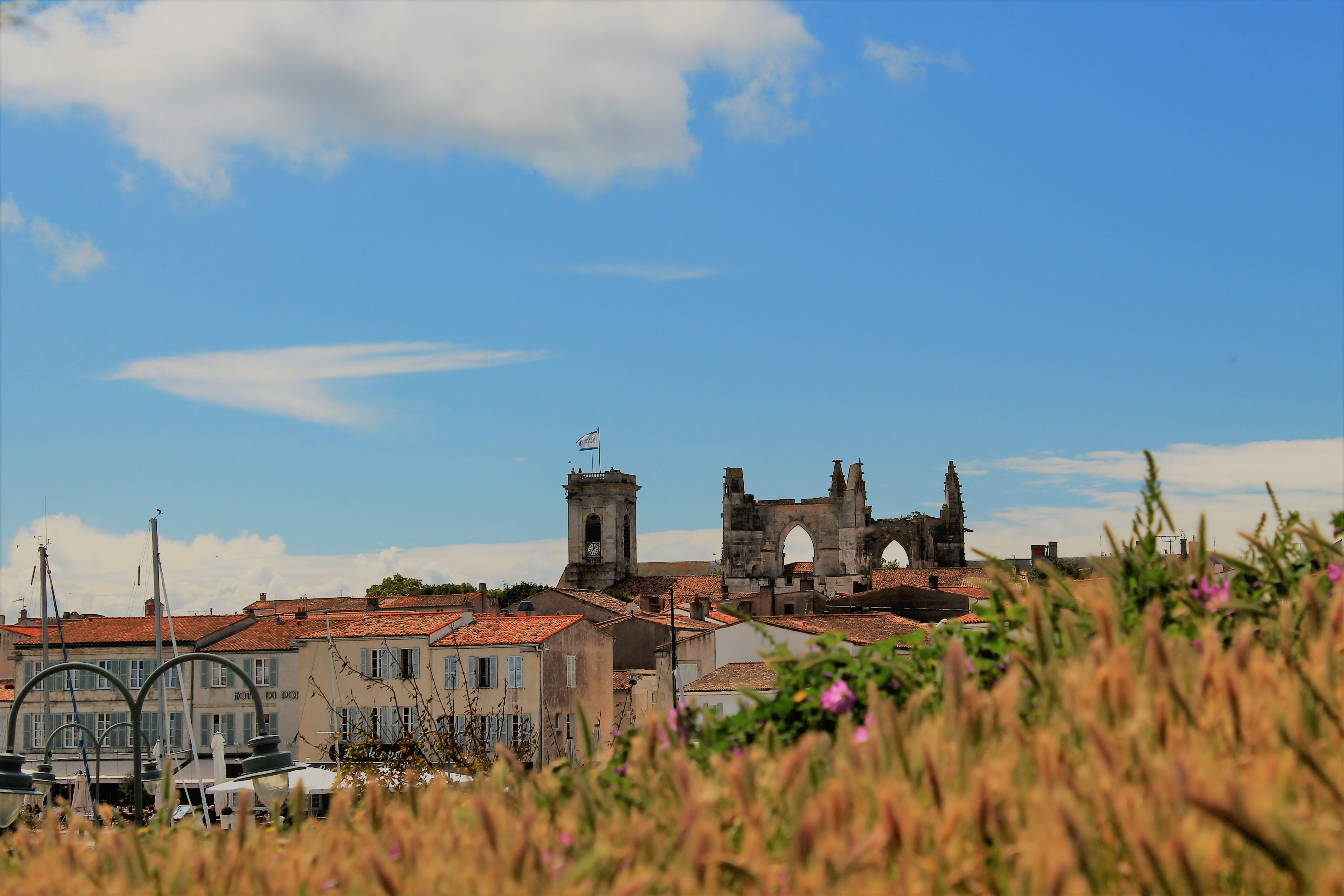 Fonds d'cran Constructions et architecture Villes - Villages st martin de r