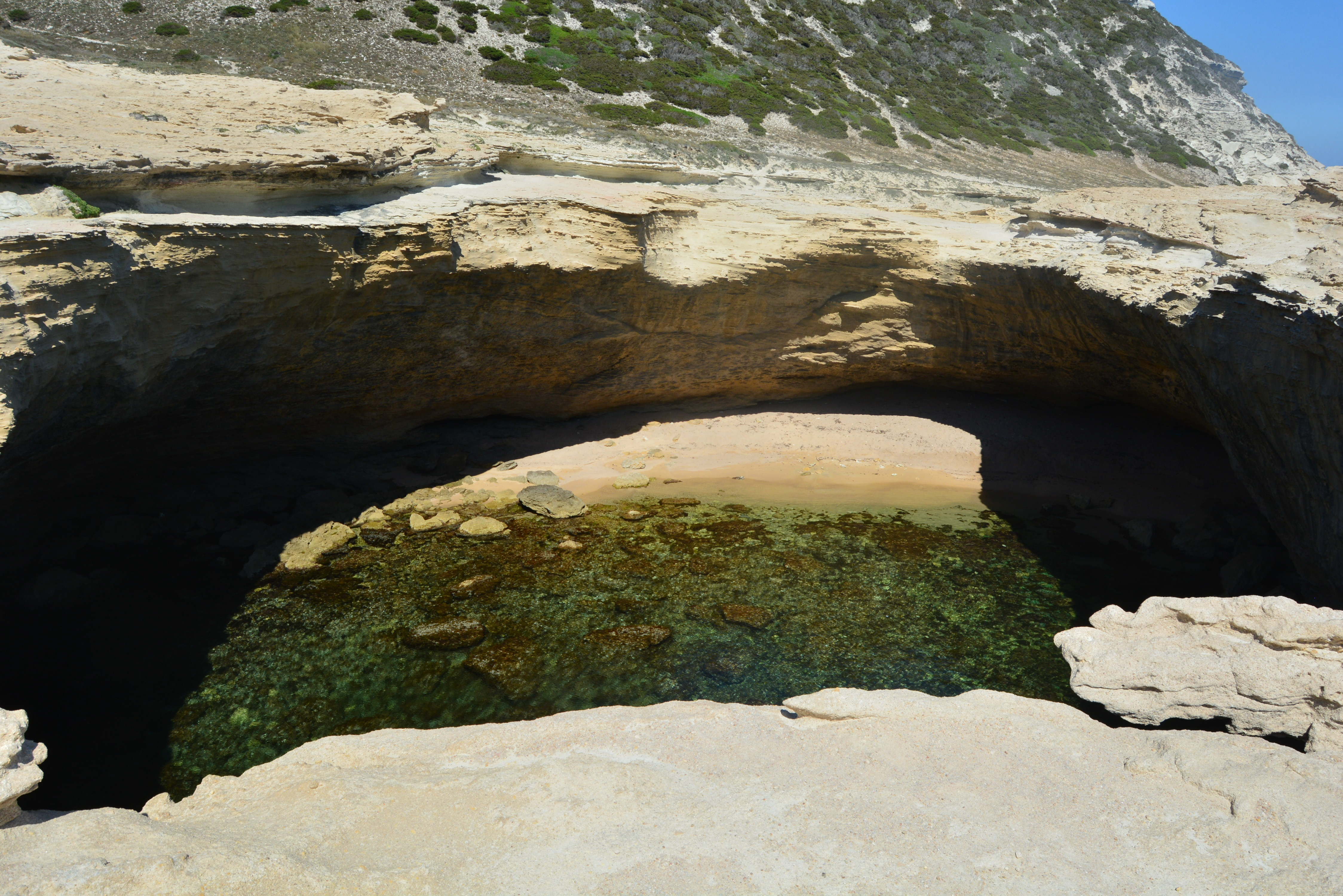 Fonds d'cran Nature Mers - Ocans - Plages Cuve du Cap Pertusato