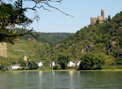  Voyages : Europe le Burg Maus, surplombant le village de Kestert