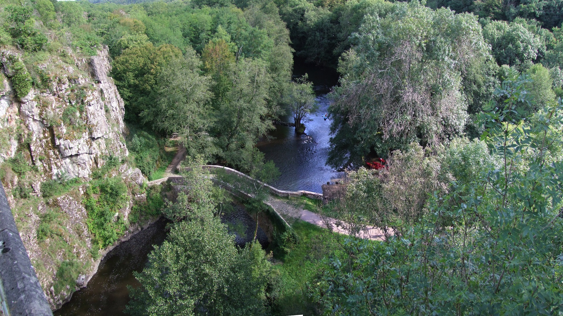 Wallpapers Nature Landscapes Pont de Pierre-Perthuis (Yonne)