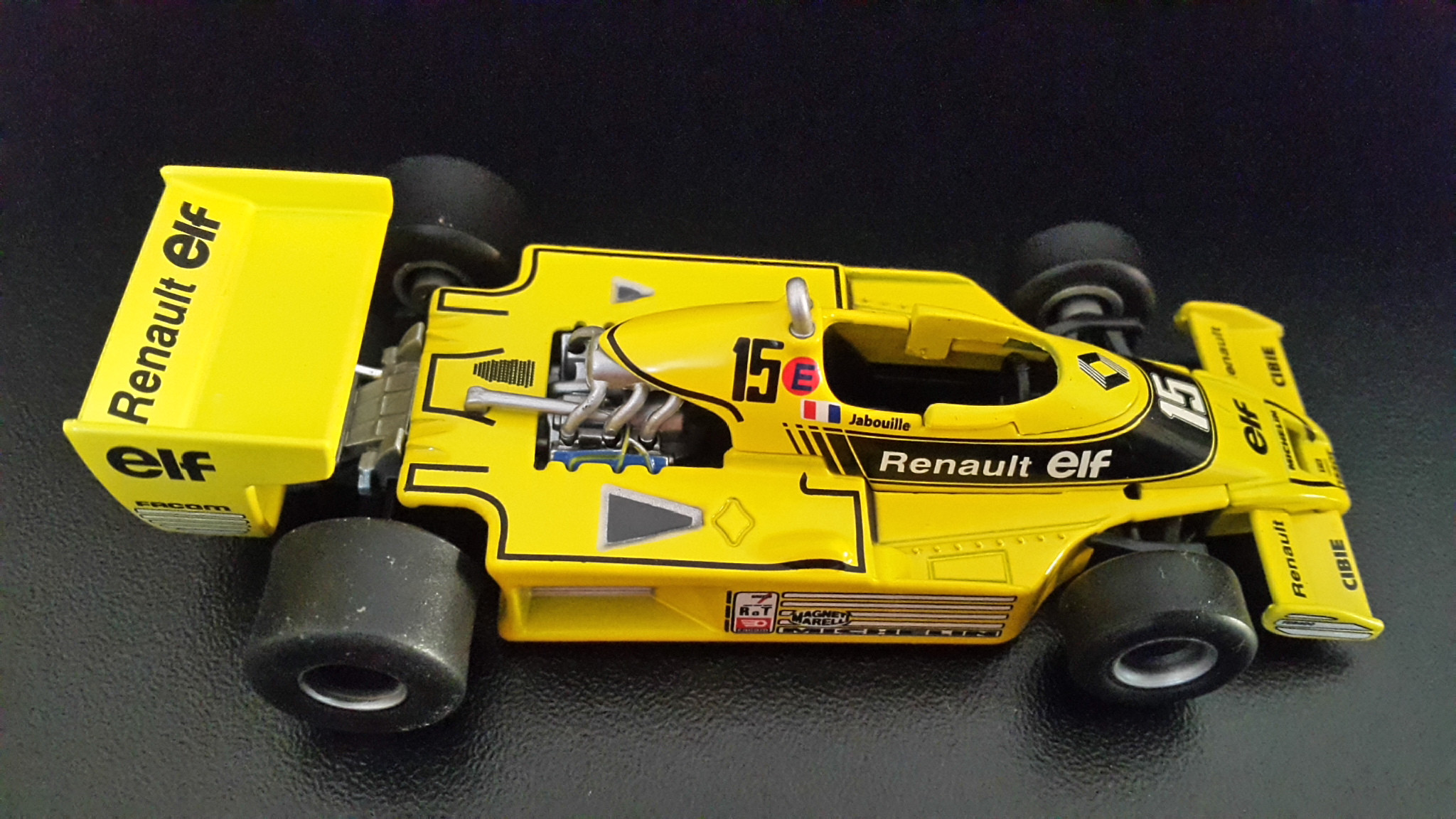 Fonds d'cran Voitures Voitures miniatures Renault RS-01 (1977 - Jean Pierre JABOUILLE)