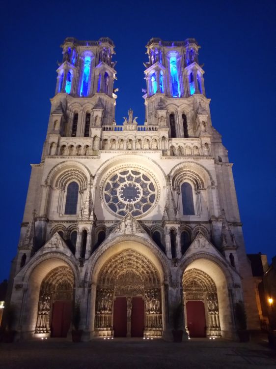 Fonds d'cran Constructions et architecture Edifices Religieux Cathdrale Notre Dame de Laon