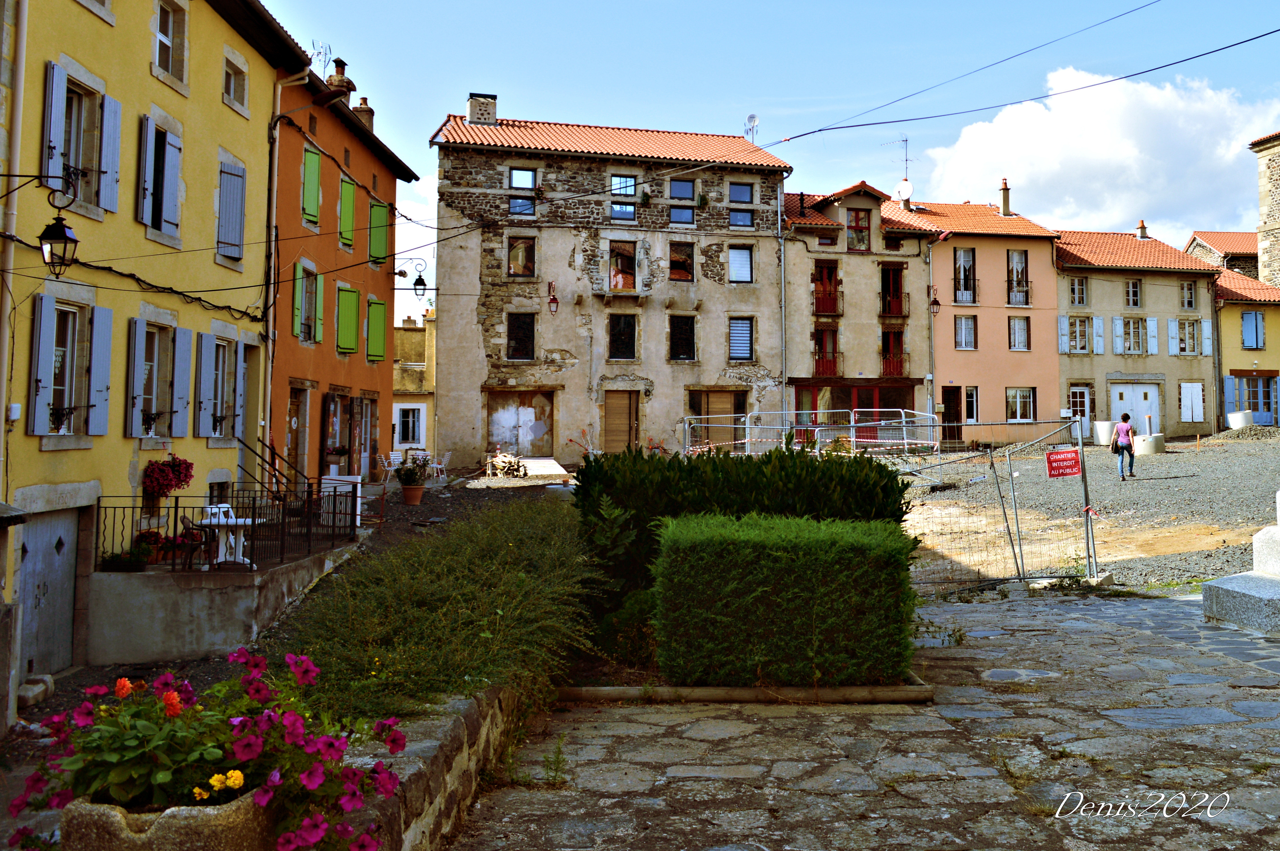 Fonds d'cran Constructions et architecture Villes - Villages LE MANASTIER SUR GAZEILLE