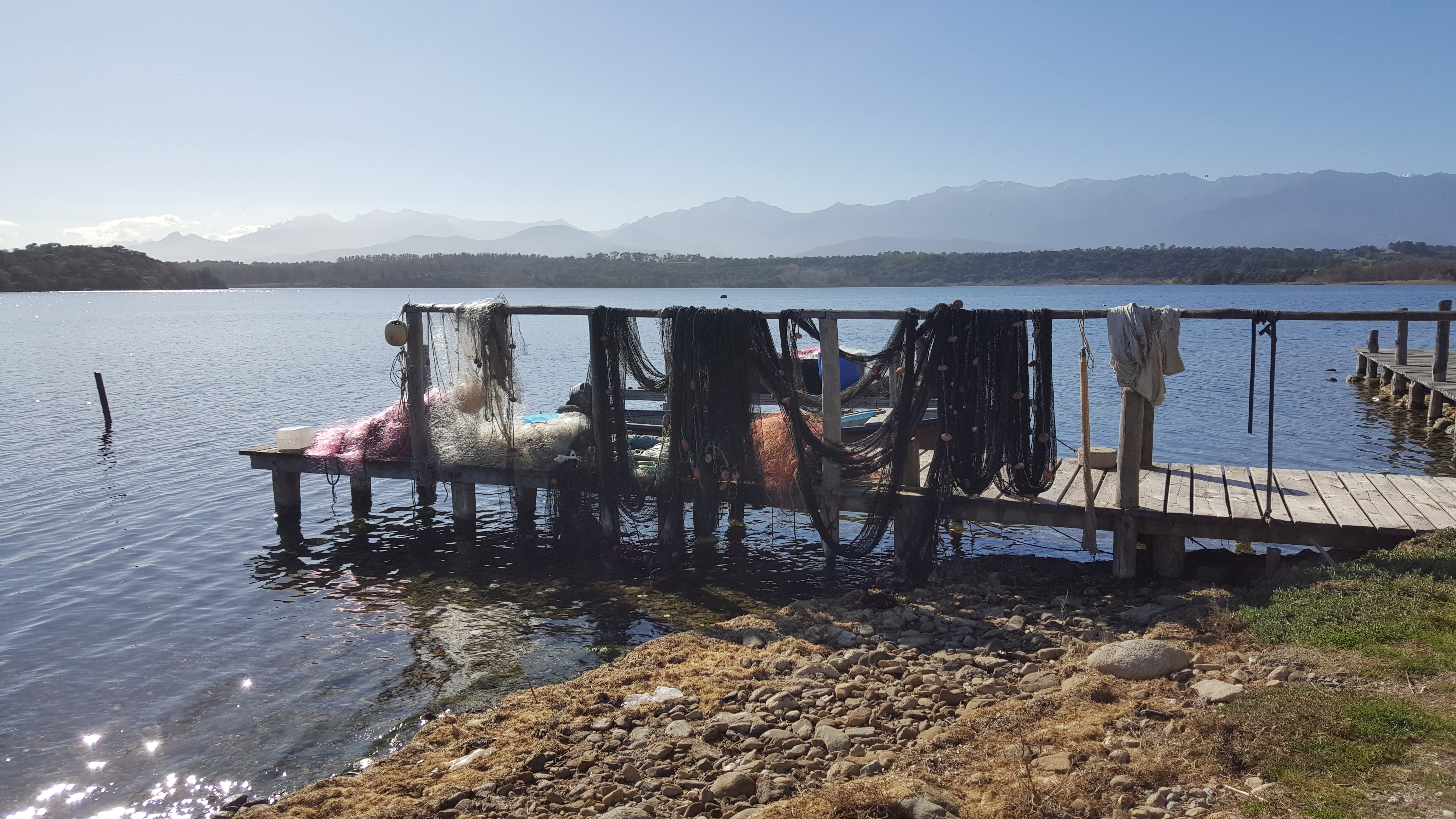 Fonds d'cran Nature Lacs - Etangs etang d Urbino cote orientale Corse