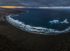  Voyages : Europe Coucher de soleil sur la plage de Famara, Lanzarote, Canaries