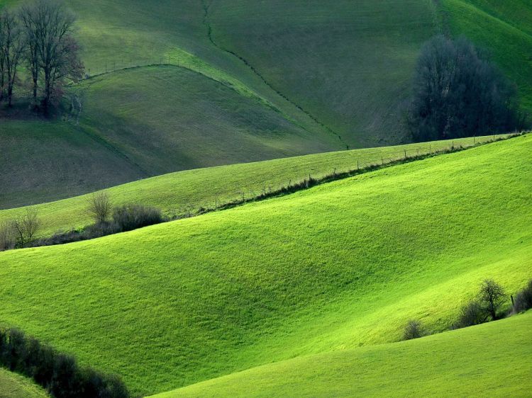 Fonds d'cran Nature Montagnes Montagnes verdure