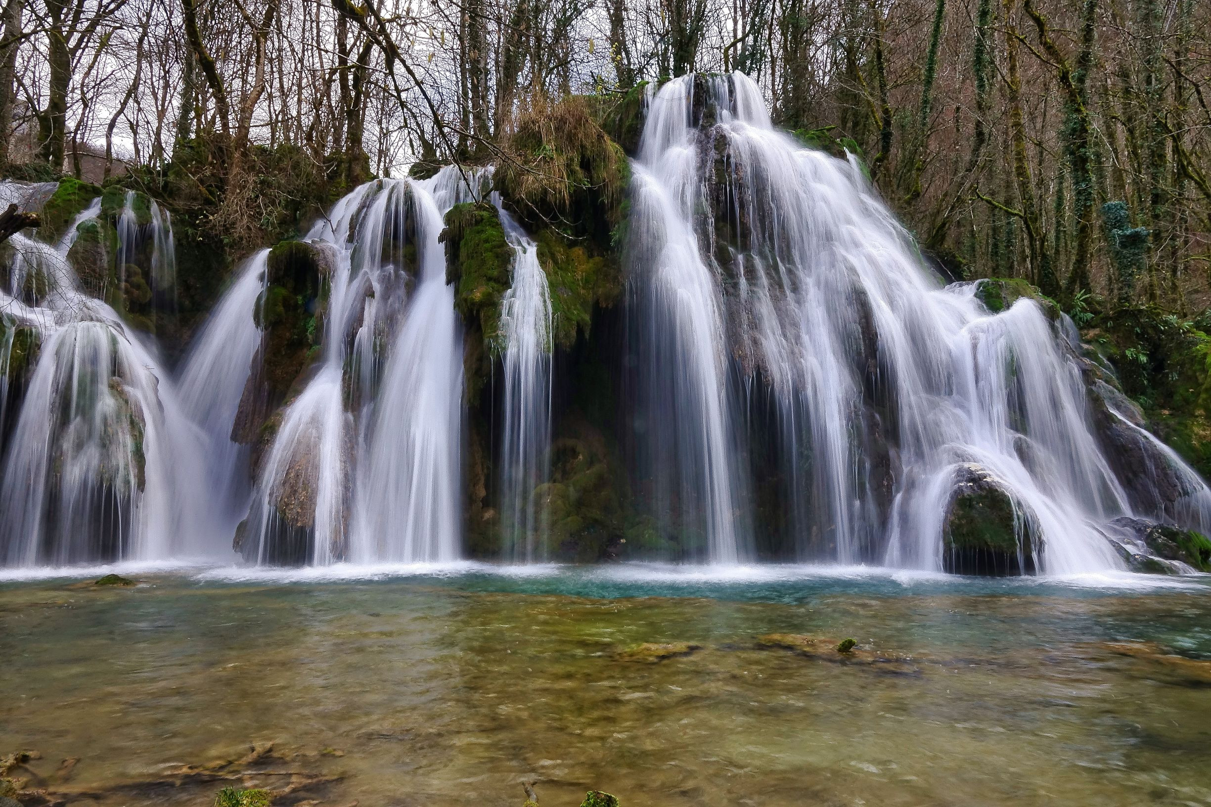 Fonds d'cran Nature Cascades - Chutes Cascade des Tufs 