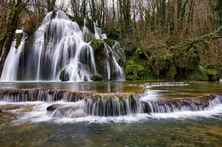 Fonds d'cran Nature Cascades - Chutes Cascade des Tufs 