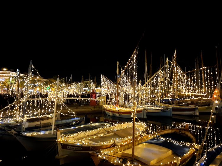 Fonds d'cran Bateaux Ports port de Sanary/mer  Nol