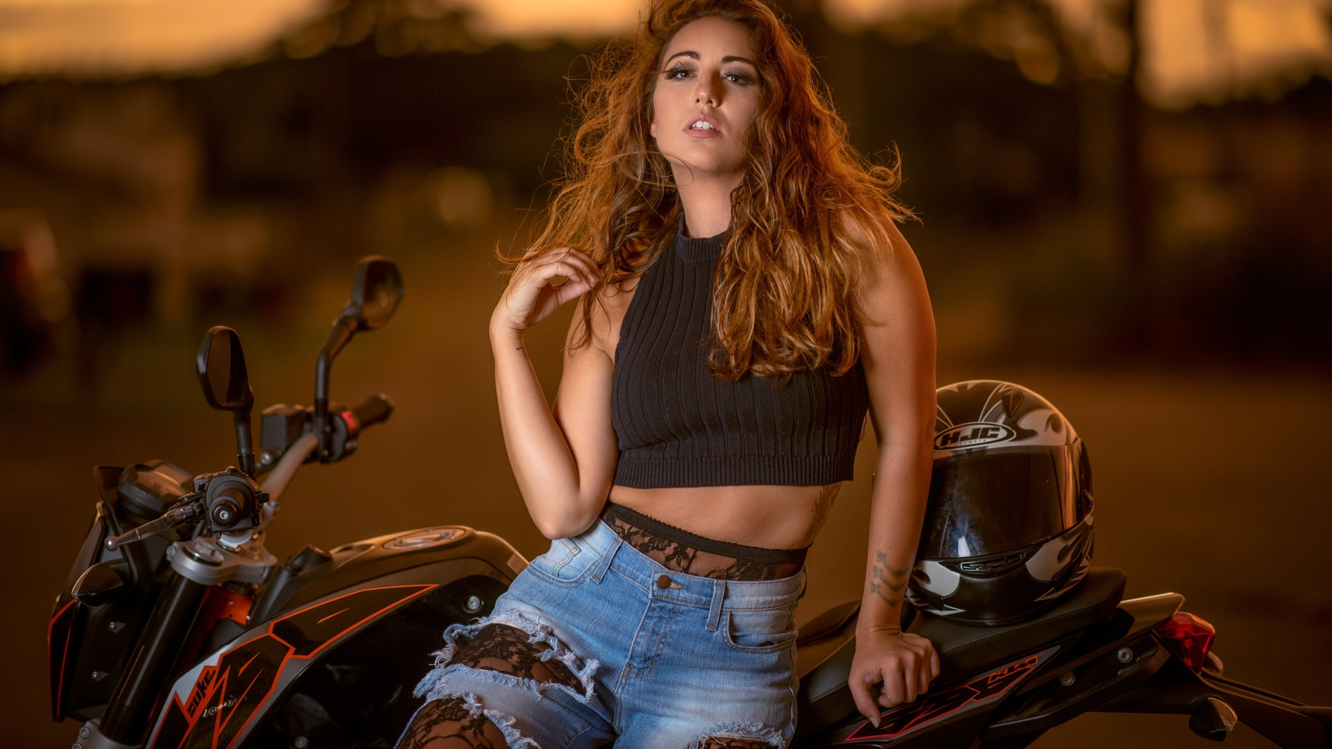 Wallpapers Motorbikes Girls and motorbikes 