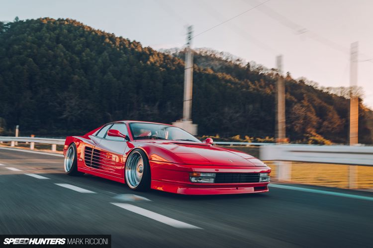 Fonds d'cran Voitures Ferrari Ferrari testarossa